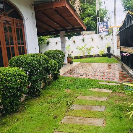 Surewo Sun Shine Apartment Bentota Exterior foto
